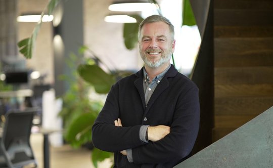 Peter Whinyates war vor Ort bereits für die Art Basel als Global Creative Strategist sowie für Wondrous tätig Jetzt will er am Rheinknie Ginetta aufbauen…     (Bild: zVg)