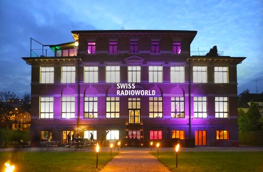 Hier, im Haus am See in Zürich-Wollishofen, soll im Sommer 2021 eine «noch ausgelassenere» Radio Night steigen...