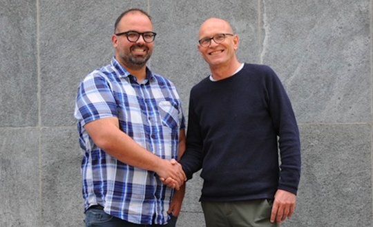 Stabübergabe: Redaktionsleiter Manuel Röösli (l.) übernimmt die operative Leitung von Beat Reichenbach...    (Bild zVg)