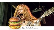 Die richtige Stärkung für einen starken Auftritt: Pete Adams träumt auf der Bühne von einem Big Mac…       (Bild: TBWA\Zürich)