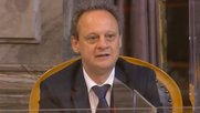 Mitte-Politiker Stefan Engler informiert über den Beschluss der Einigungskonferenz, den der Ständerat durchwinkt... (Bild © Parlamentsdienste)