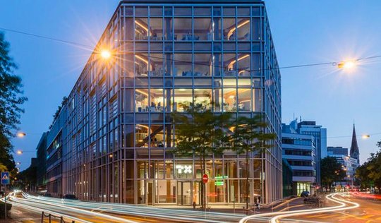 «Nicht bestätigt von Redaktionsmitgliedern wurde, dass Finn Canonica bösartige, höchst verächtliche Aussagen über Anuschka Roshani machte», steht in dem Bericht. (Bild © TX Group)
