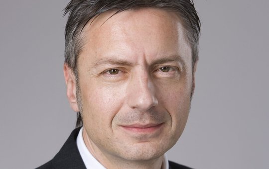 Chief Operating Officer Jann Jenatsch: «Es gibt immer weniger Kunden und der Preisdruck nimmt zu.»