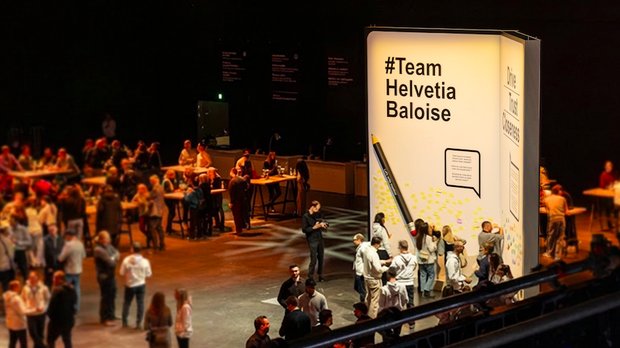 Rund 7’000 Menschen schreiben in Basel das erste Kapitel des neuen Versicherungsriesen... (Bild: zVg)