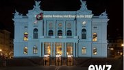200 Vornamen zusammen mit guten Wünschen wurden auf historische Bauwerke in Zürich projiziert...             (Bild: EWZ)