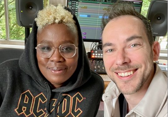 Tönt gut: Die Stimm-Künstlerin Sarina Voorn und der Jingles-Produzent Gert Zomer...        (Bild zVg)