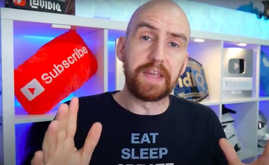 Rob Wilson, «Youtuber in Residence», erklärt, wie man sich ein «Shorts» zusammenschneidet... (Bild © R. Wilson/Youtube)