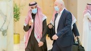 Gianni Infantino findet bei seinem Besuch in Saudi-Arabien nur lobende Worte für das Land....    (Bild: Arab News)