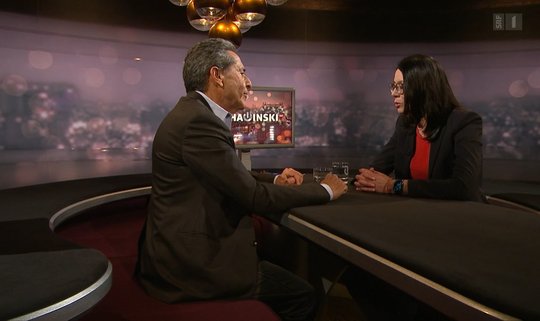 Da klang er noch versöhnlicher: Roger Schawinski damals in seiner Talkshow mit Nathalie Wappler...               (Screenshot SRF) 