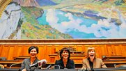 «Mein wichtigstes historisches Pressebild»: 2010 üben drei Frauen die höchsten Ämter der Schweiz aus. Nationalratspräsidentin Pascale Bruderer, Bundespräsidentin Doris Leuthard und Ständeratspräsidentin Erika Forster...      (Bild zVg)