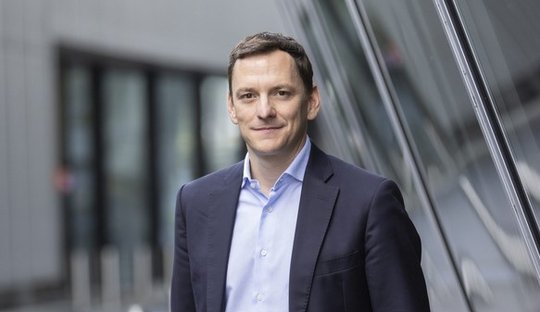 Jürg Müller arbeitete als Wirtschaftsredaktor bei der «Neuen Zürcher Zeitung»... (Bild: © Avenir Suisse)