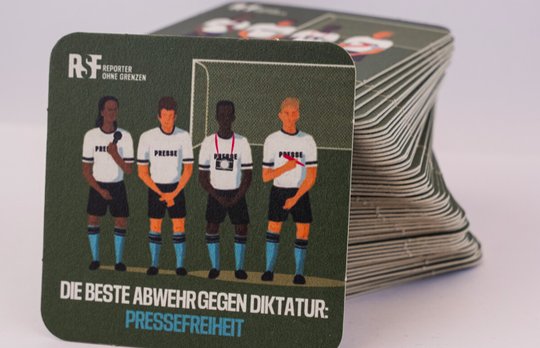 Katar wird verdächtigt, Journalistinnen und Journalisten digital zu bespitzeln. (Bild © RSF)