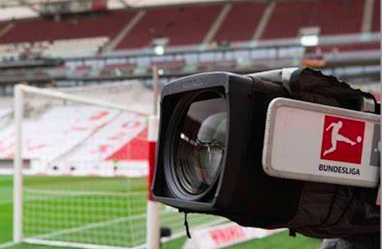 Hart umkämpft: Fussball-Rechte gehören zur wichtigsten Handelsware auf dem TV-Markt... (Bild: PD Sky)