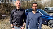Ramon Egger (l.) und Lorenzo Quolantoni übernehmen das Steuer...