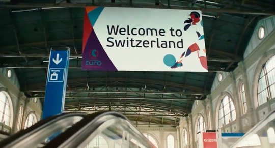 Der Werbe-Clip «Waiting for the game» von Schweiz Tourismus wurde auf Youtube bisher über 11,5 Millionen Mal angeklickt... (Bild: Screenshot Youtube)