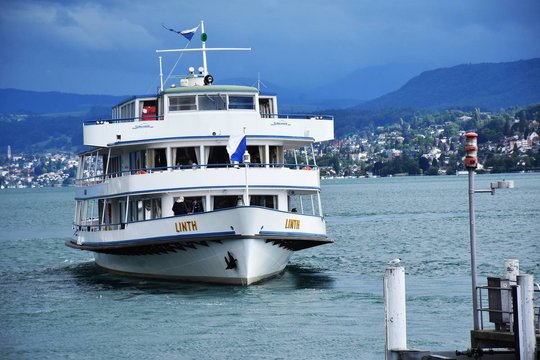 «Ein Schiff wird kommen», heisst es wieder für die Pensionierten von Ringier...             (Foto: ZSG)