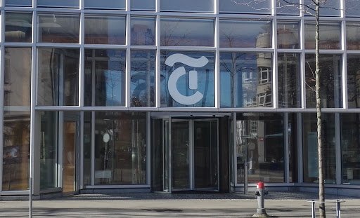 «Wir nehmen mit Befremden zur Kenntnis, dass die Personalkommissionen (Pekos) im Vorfeld nicht mit einbezogen und lediglich eine Stunde vor der Groko vorinformiert wurden», heisst es im offenen Brief...