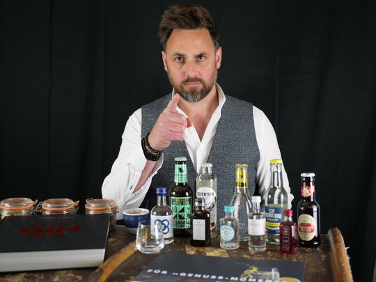 Peter Jauch in einem Pilot für seine erste TV-Show in Deutschland...     (Foto: Horst Mager)