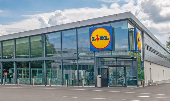 Die Konsumenten an der Nase herumgeführt, kritisieren die Kläger den deutschen Discounter... (Bild: Screenshot Facebook)