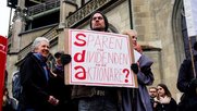 Seit Jahren schwelt es bei der SDA: Protest von 2018 vor dem Berner Münster (Bild © Juso)
