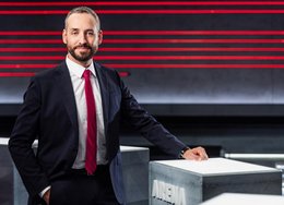 Mario Grossniklaus moderiert... (Bild: SRF)