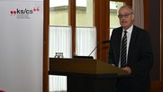 Rund 40 Personen haben an der Mitgliederversammlung im Berner Casino in diesem Jahr teilgenommen: Guy Parmelin bei seinem Grusswort. (Bild zVg)