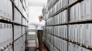 Ausser Spesen nichts gewesen: Trotz zweier Anläufe und mehrjähriger Evaluationszeit schafft der Bund kein zentrales Dokumentenregister. (Bild © Schweiz. Bundesarchiv)