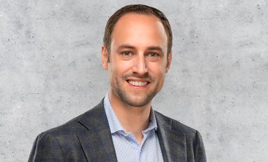 Staatliche Medienförderung führe bei den «Watch Dogs» zu Bisshemmungen: So sieht es der FDP-Nationalrat Christian Wasserfallen. (Bild zVg)