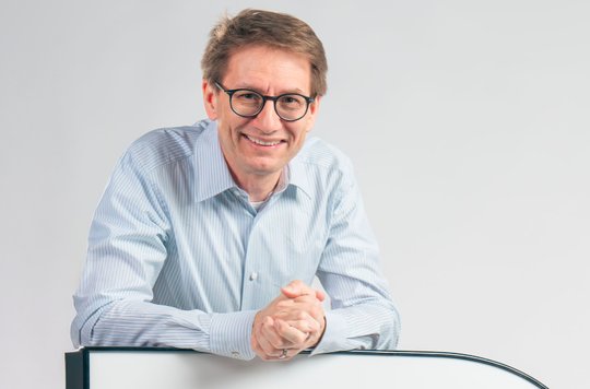 Obwohl die TV-Konzession wegen eines Rechtsstreits noch nicht auf dem Tisch liegt, stellt Sendergründer Marcello Del Zio schon Leute ein... (Bild: zVg)