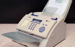 Fax steht für verstaubte Bürokratie (Bild ebay)