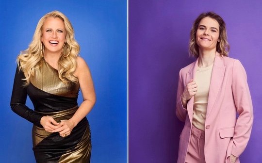 Barbara Schöneberger und Hazel Brugger (r.) präsentieren neun Acts bei «Eurovision Song Contest - Das Deutsche Finale»...   (Bild: ARD/zVg)