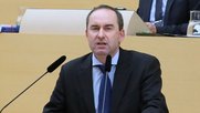 Der stellvertretende bayerische Ministerpräsident Hubert Aiwanger soll laut der «Süddeutschen Zeitung» ein antisemtisches Flugblatt verfasst haben... (Bild: © wikiepdia)