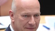Berlins Bürgermeister Kai Wegner will unangenehme Fragen zu seiner Beziehung mit Bildungssenatorin Katharina Günther-Wünsch verhindern... (Bild: de.wikipedia.org)
