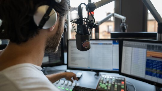 Radio 24 erreicht 258'000 Hörerinnen und Hörer in der Deutschschweiz (Bild: Radio 24)...