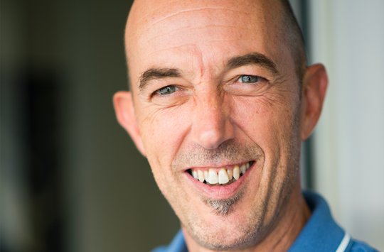 DAB+ und UKW parallel fände Thierry Savary schön. «Doch die Kosten für Simulcasting ohne Bakom-Unterstützung sind für einen Radiosender wie unseren schwer zu tragen.» (Bild zVg)