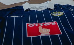 Das Logo von Otto's bleibt auf FCL-Trikot