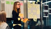 Will mehr Live-Formate: Danielle von Rechenberg, Kommunikations-Chefin der Denkfabrik, beim Workshop mit der Zürcher Agentur... (Bild zVg)