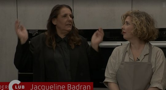 «Heilandsacknocheinmal!» Jacqueline Badran nervt sich über die Verseichtung im Schweizer Fernsehen und Radio... (Bild: Screenshot SRF)