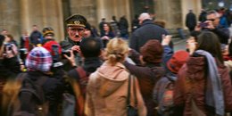 Adolf Hitler lässt sich feiern - im Kino.