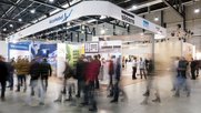 Die Verbände fordern, dass finanzielle Nachteile aufgrund von Einschränkungen oder Absagen bis zu maximal 90 Prozent abgesichert werden...