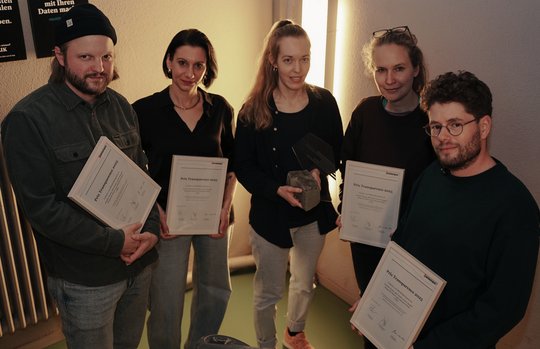 Mit dem Öffentlichkeitsgesetz 59 Zugangsgesuche erhalten: «WAV Recherchekollektiv» und «Republik» gewinnen für die gemeinsame Recherche den Preis...    (Bild: zVg)