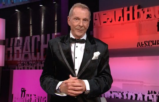 Kurt Aeschbacher kämpft mit anderen nationalen Grössen gegen das Rahmenabkommen... (Bild: Screenshot SRF)