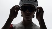 Der ästhetisch schlicht gestaltete Werbespot «La Beauté du Sport» für Ochsner Sport beschert Thjnk Zürich Doppel-Gold... (Bild: zVg / Screenshot)