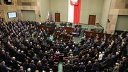 Kurz vor Weihnachten hat das Parlament in Polen das umstrittene Mediengesetz noch durchgewunken...           (Bild: sozialismus.info)