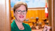 Vor dem Sturm: «Presse- und Online-Förderung gehören zusammen für ein zukunftsfähiges Gesetz», sagt die SP-Politikerin Edith Graf-Litscher. (Bild zVg)