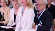 In einem Interview in der «Welt» hat Maria Furtwängler vor fünf Jahren erklärt, dass sie sich gerne mit älteren Männern abgibt. Im Bild mit Herbert Burda...           (Bild: Welt)