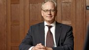 Sollte es zu einer Wettbewerbsverzerrung kommen: «Wir würden das Geld annehmen», sagt Chefredaktor Eric Gujer über mögliche Medienförderungen des Bundesrates... (© Bild NZZ)