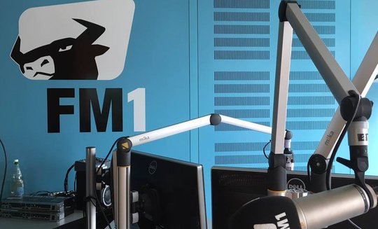 Radio FM1 sendet seit Sommer 2018 wie Radio 24, Radio Argovia und Radio Pilatus ohne Konzession...