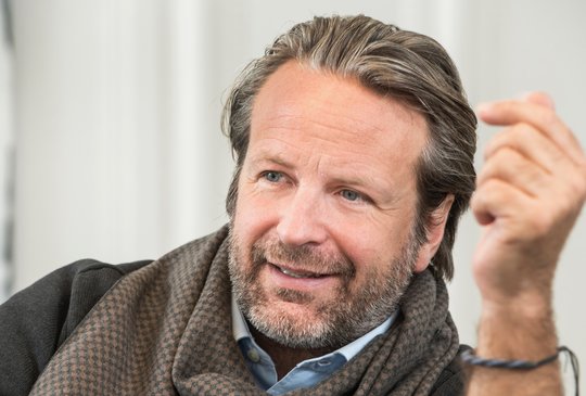 «Sechs Jahre nach dem Verkauf darf ein ehemaliger Firmengründer durchaus den Betrieb verlassen», sagt VR-Präsident Jascha Schneider-Marfels zum Abgang von Peter Wick...