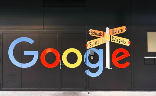 «Die Massenentlassung ohne wirtschaftliche Not ist nicht akzeptabel», sagte einer der protestierenden Google-Angestellten. (Bild © Syndicom)